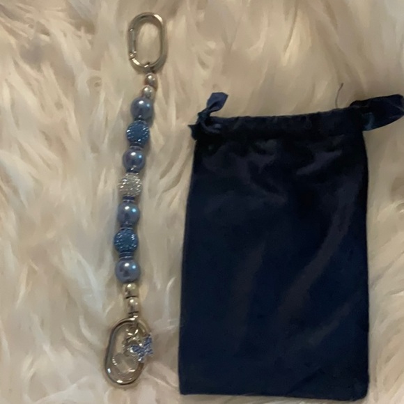 LD Key Finder Blue Beaded Keychain with Pouch - Picture 1 of 6